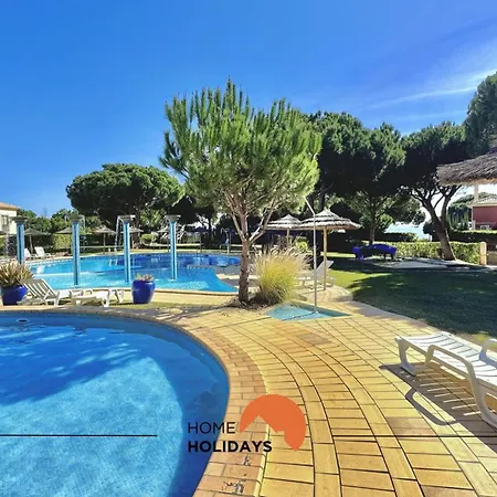 #271 T2 Bicos Flat U By Holidays *